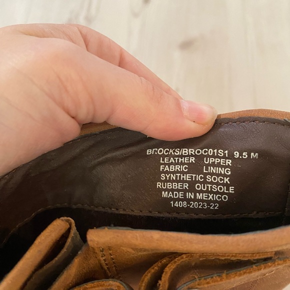 Steve Madden Brocks Knee Boot in Brown Distressed Leather - Picture 6 of 8